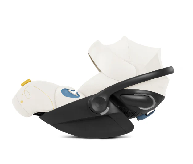 Cybex Cloud G Lux Infant Car Sear & Base (with SensorSafe) - Image 4