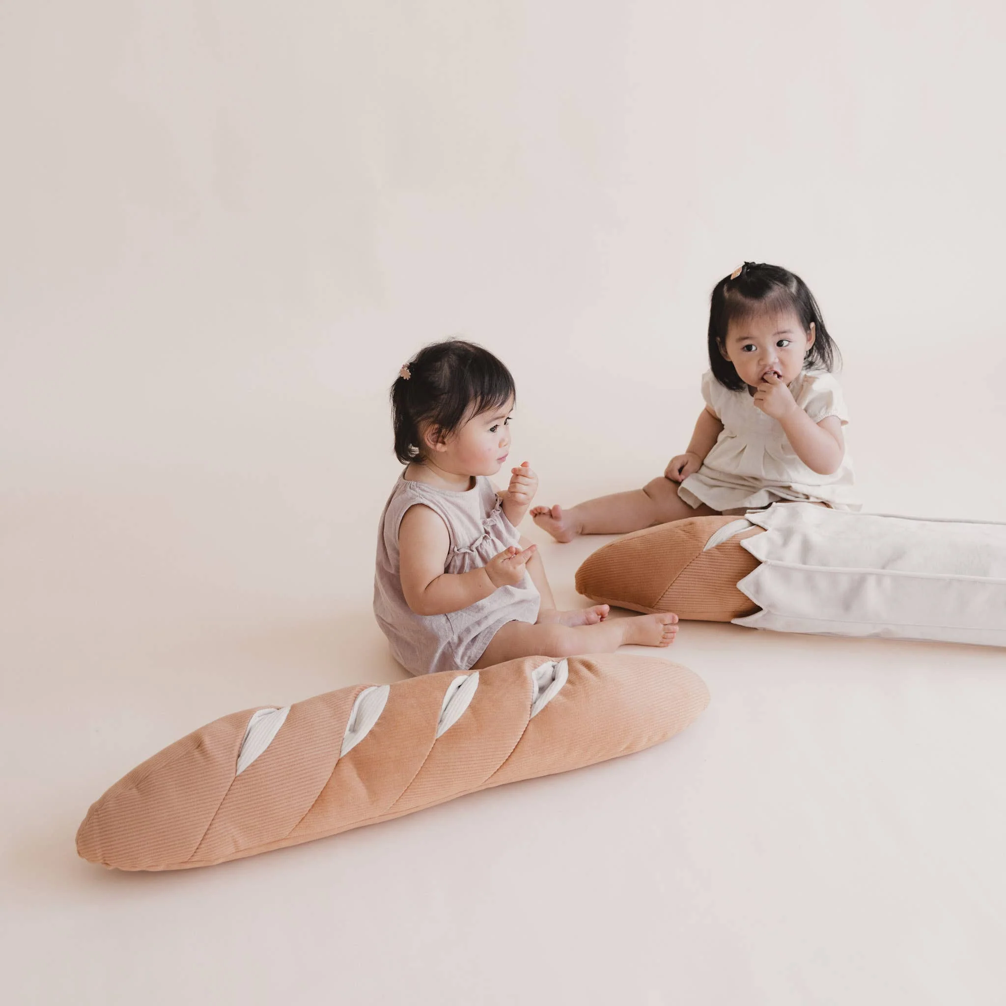 GIANT BAGUETTE CUSHION - Image 2