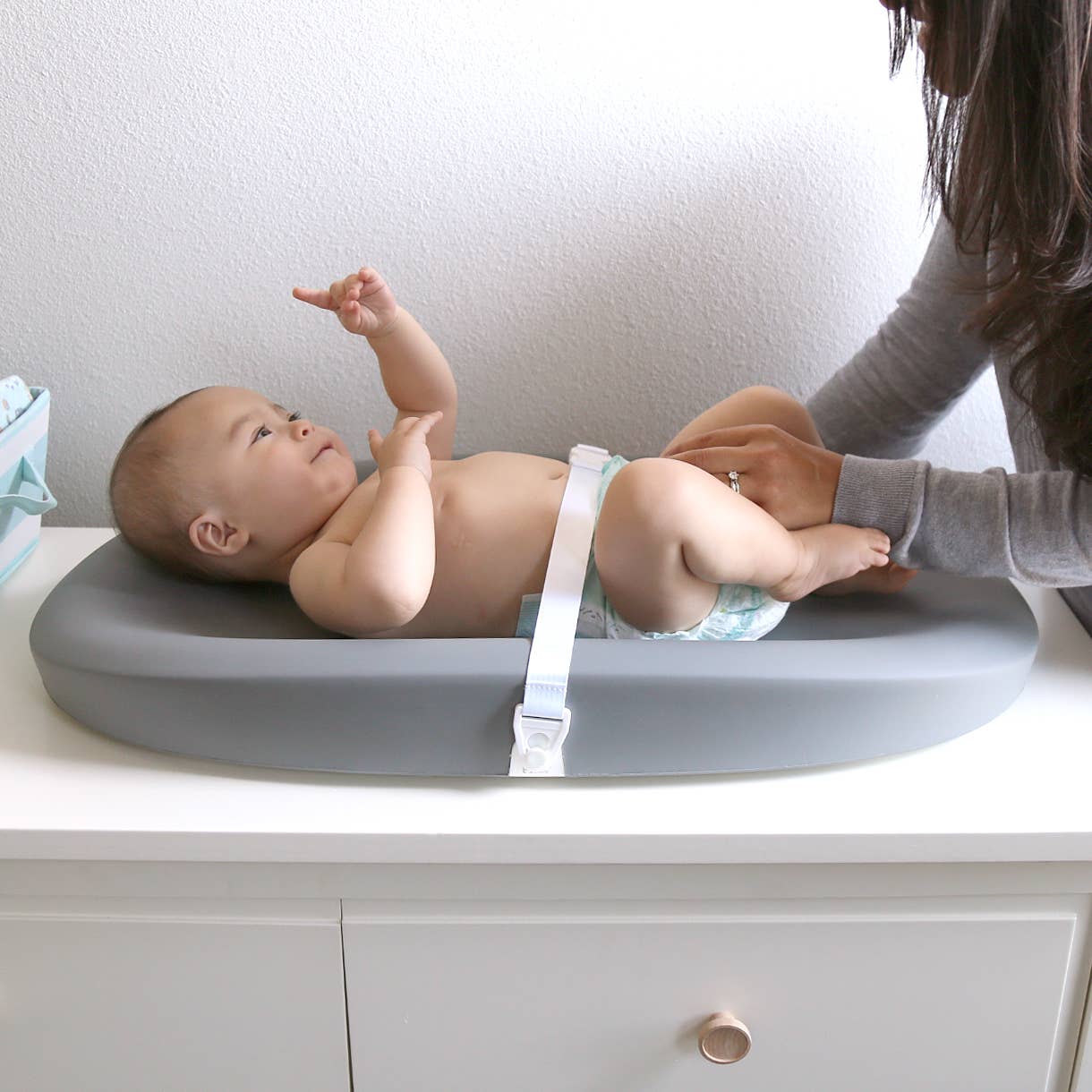Hatch Grow Smart Changing Pad & Scale - Image 4