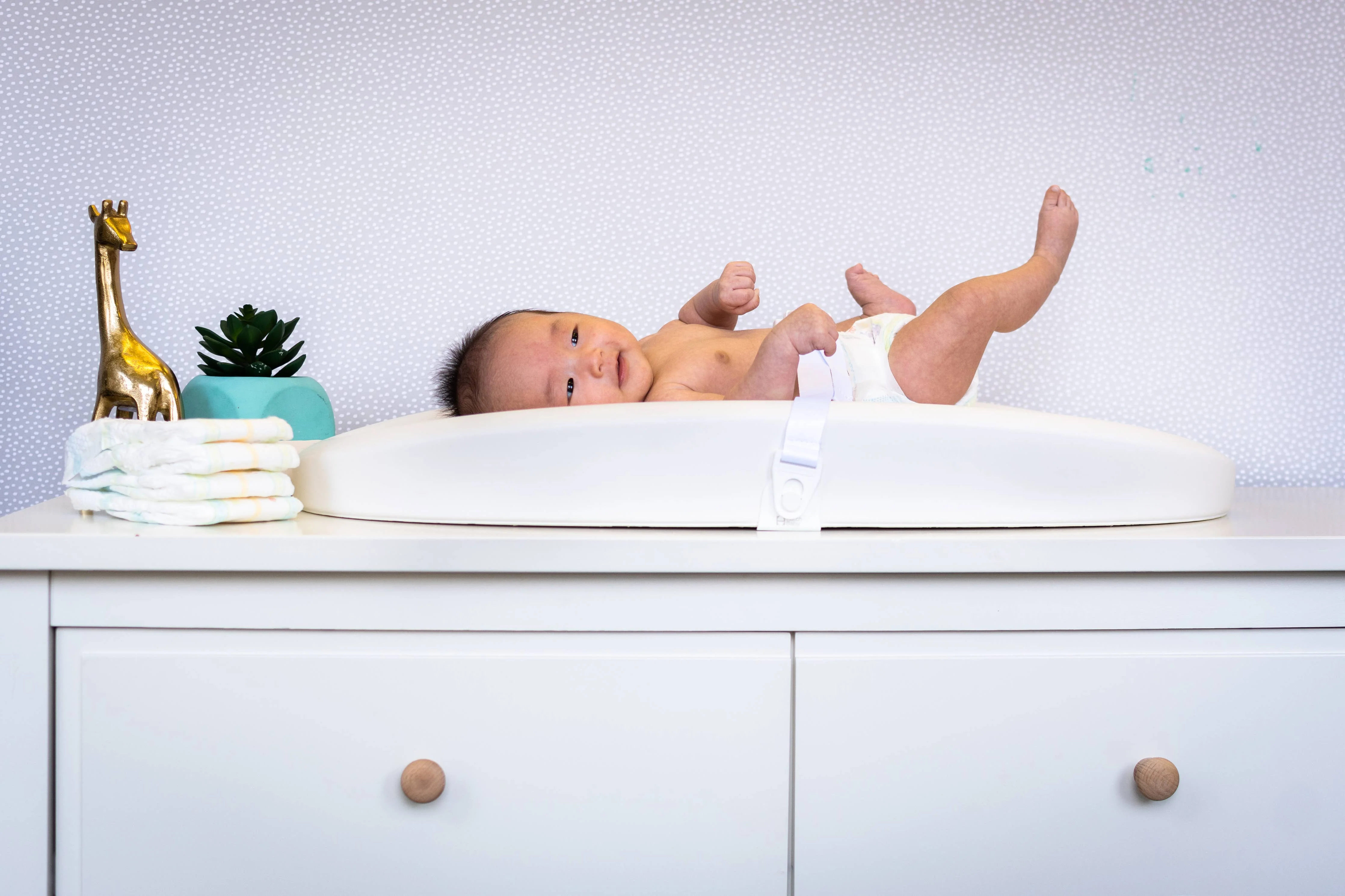 Hatch Grow Smart Changing Pad & Scale - Image 8