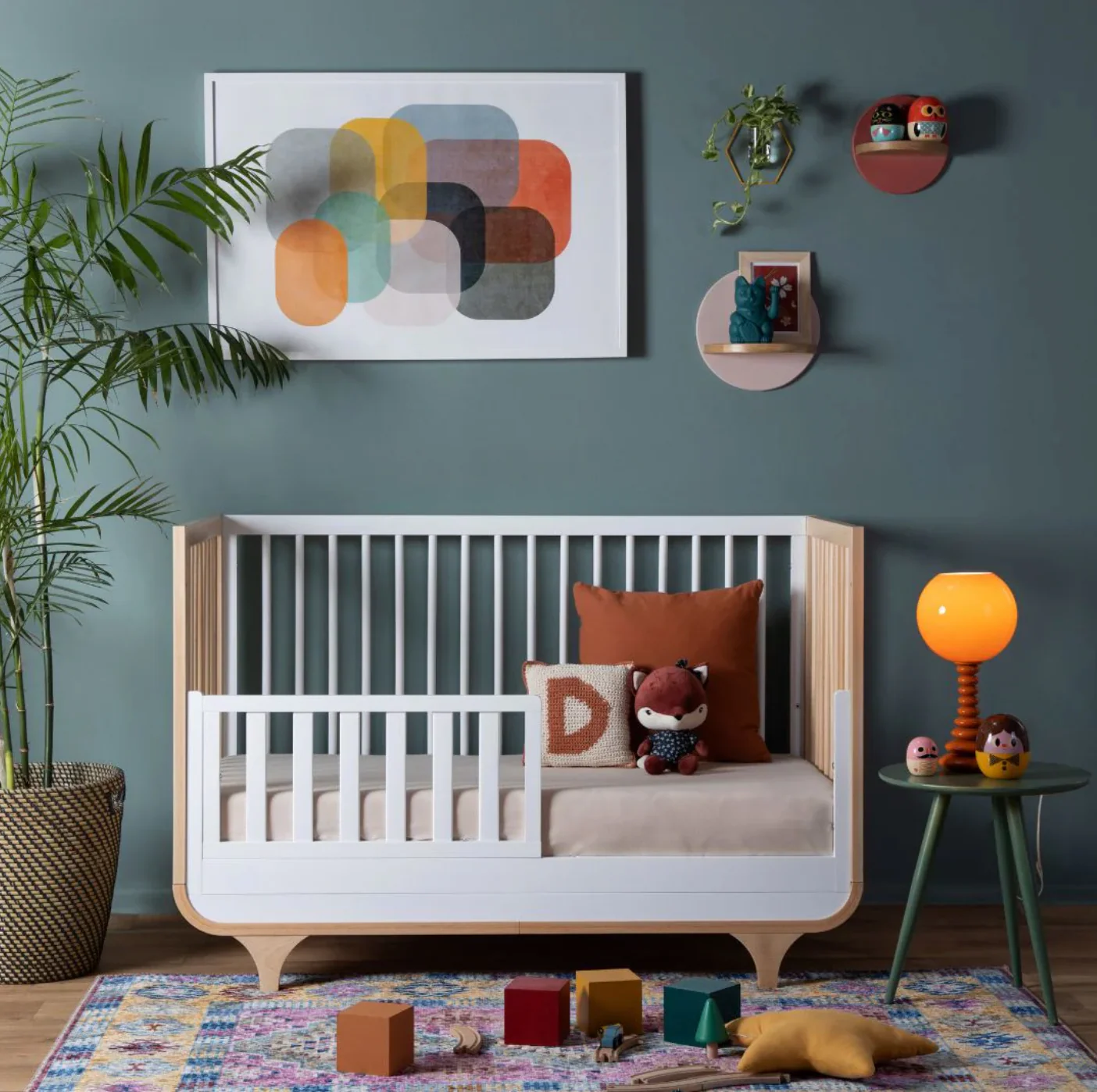 Jolly 3-in-1 Convertible Crib - Image 2