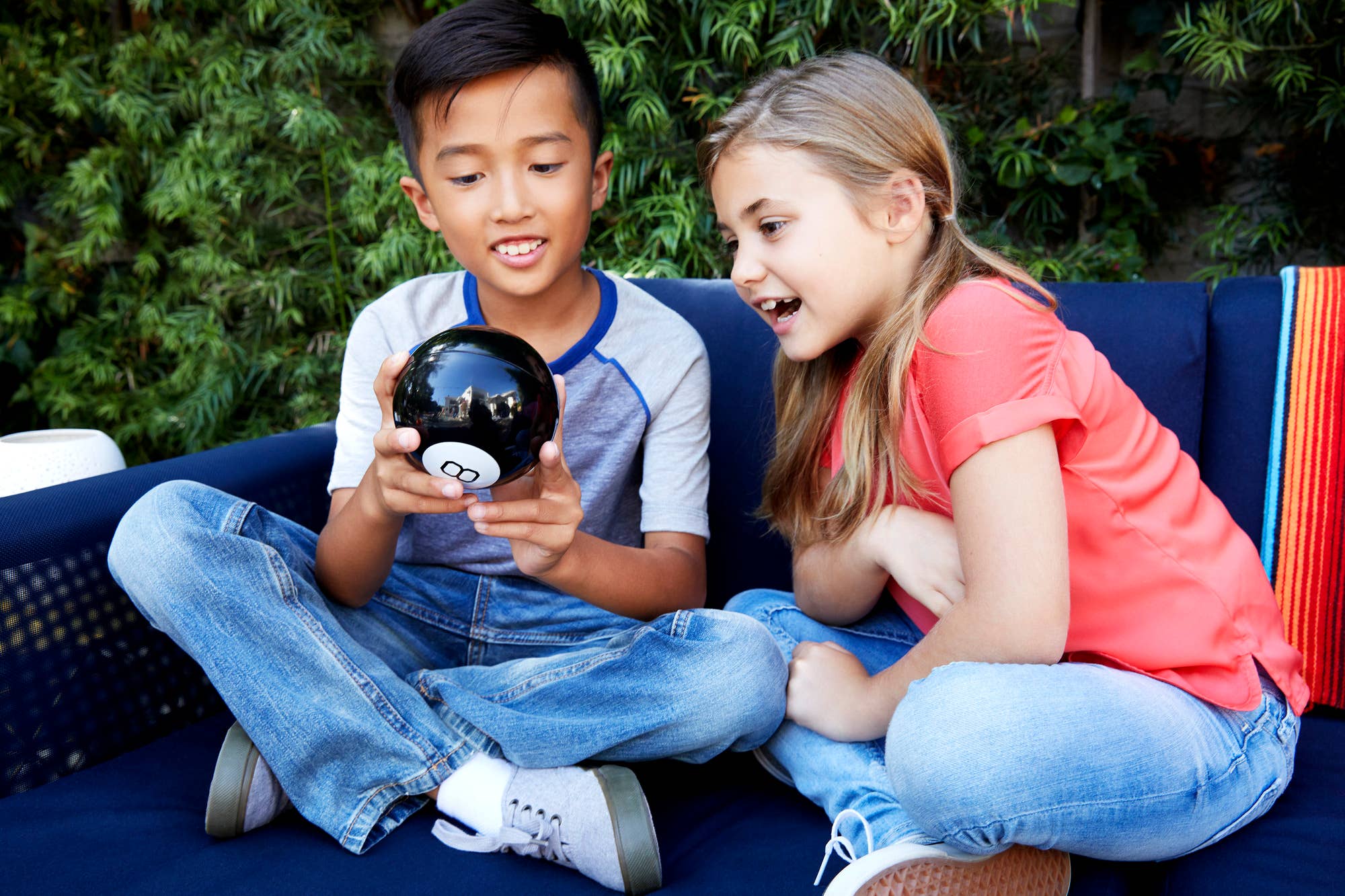 Mattel Games MAGIC 8 BALL - Image 4