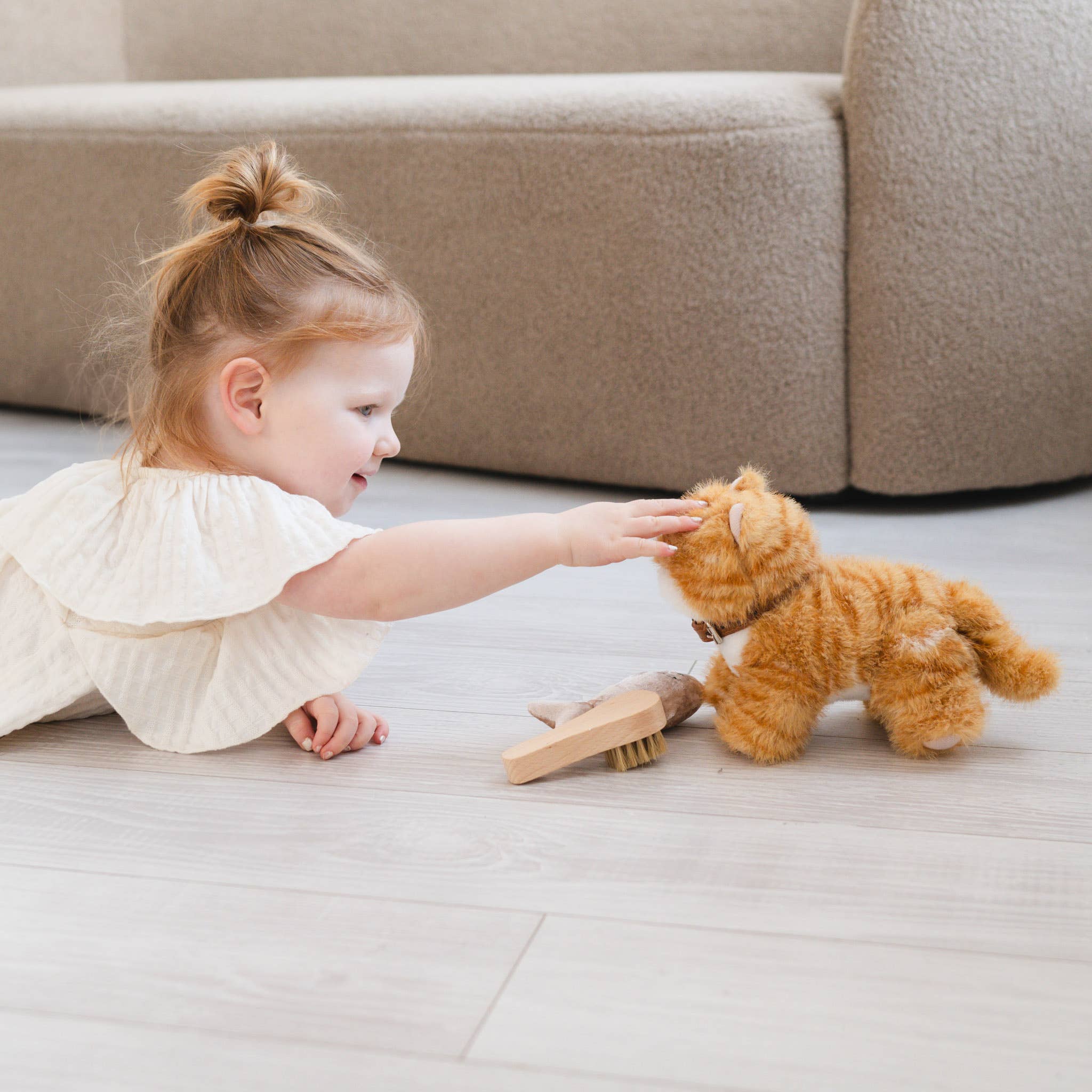 Munchkin & House (cat) - Image 4