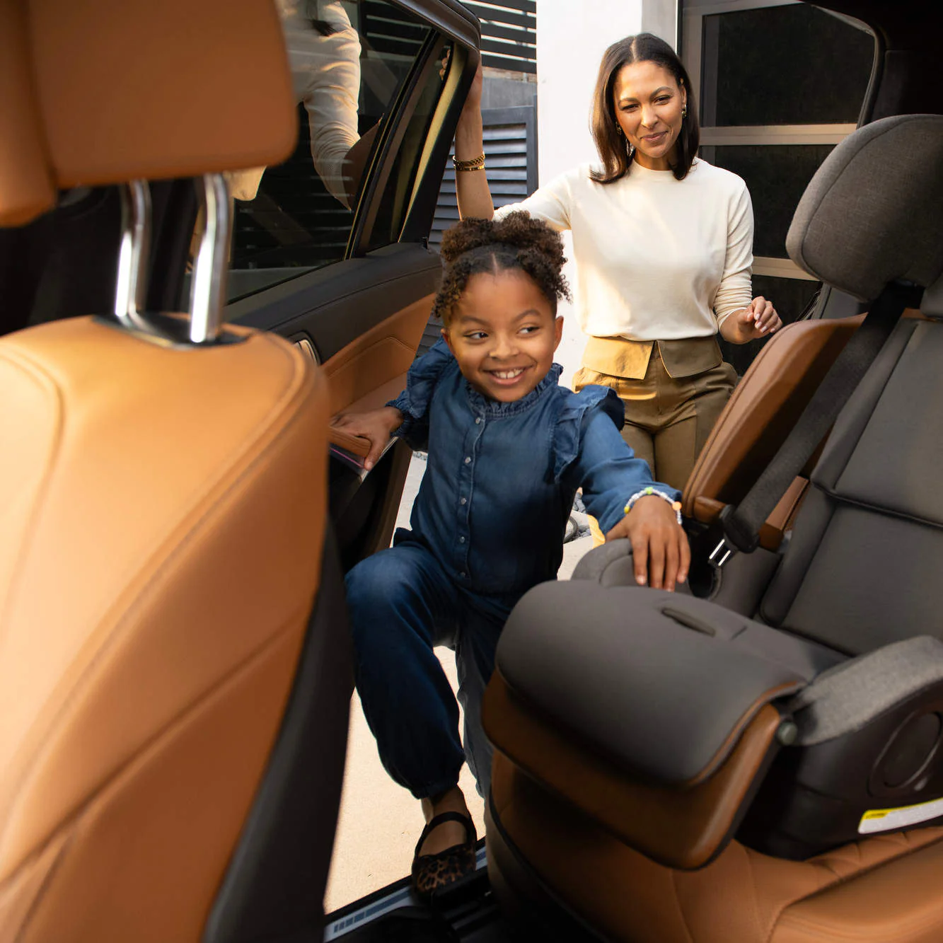 New! Nuna LUMN Harness Booster Seat - Image 79
