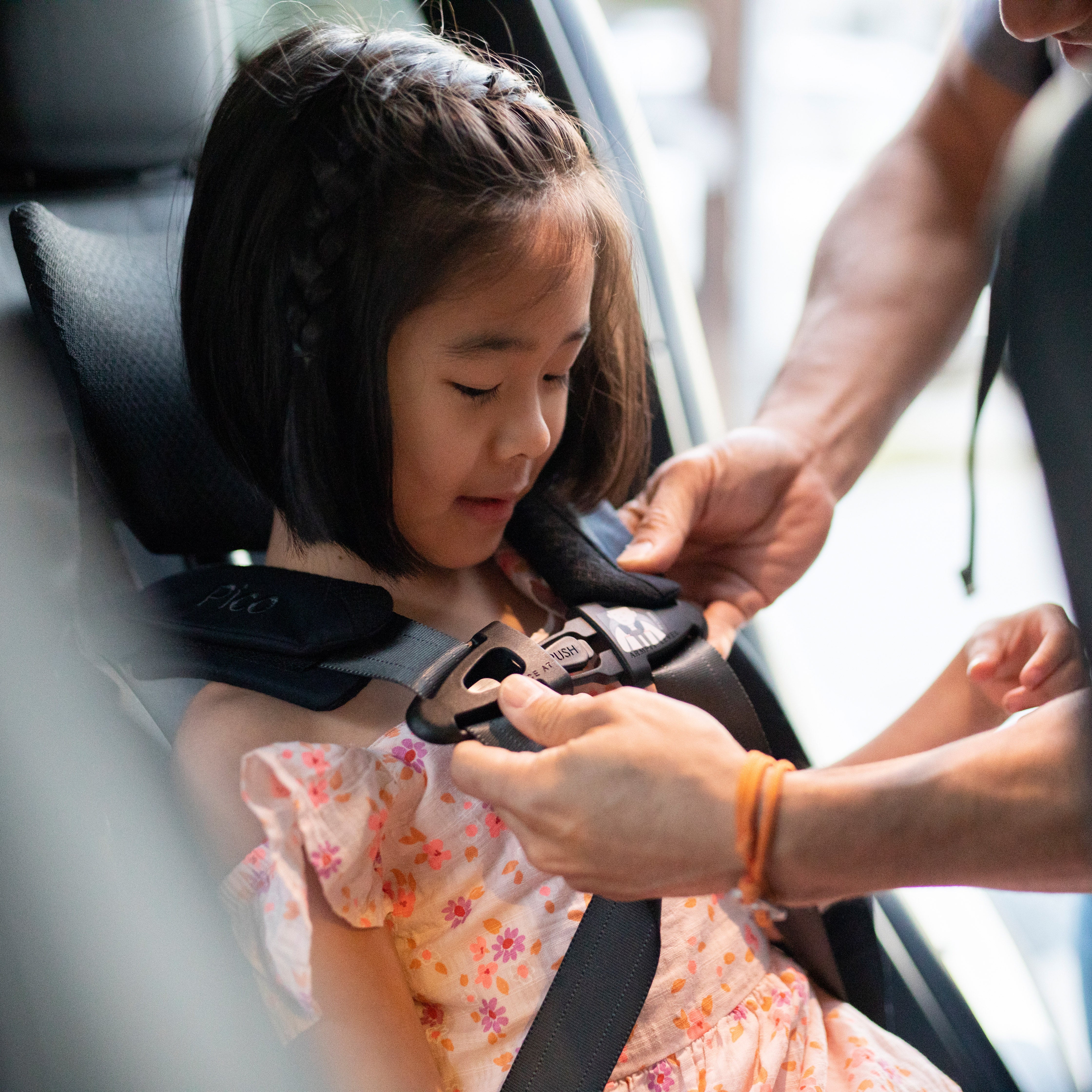 WAYB Pico Forward Facing Travel Car Seat - Image 13