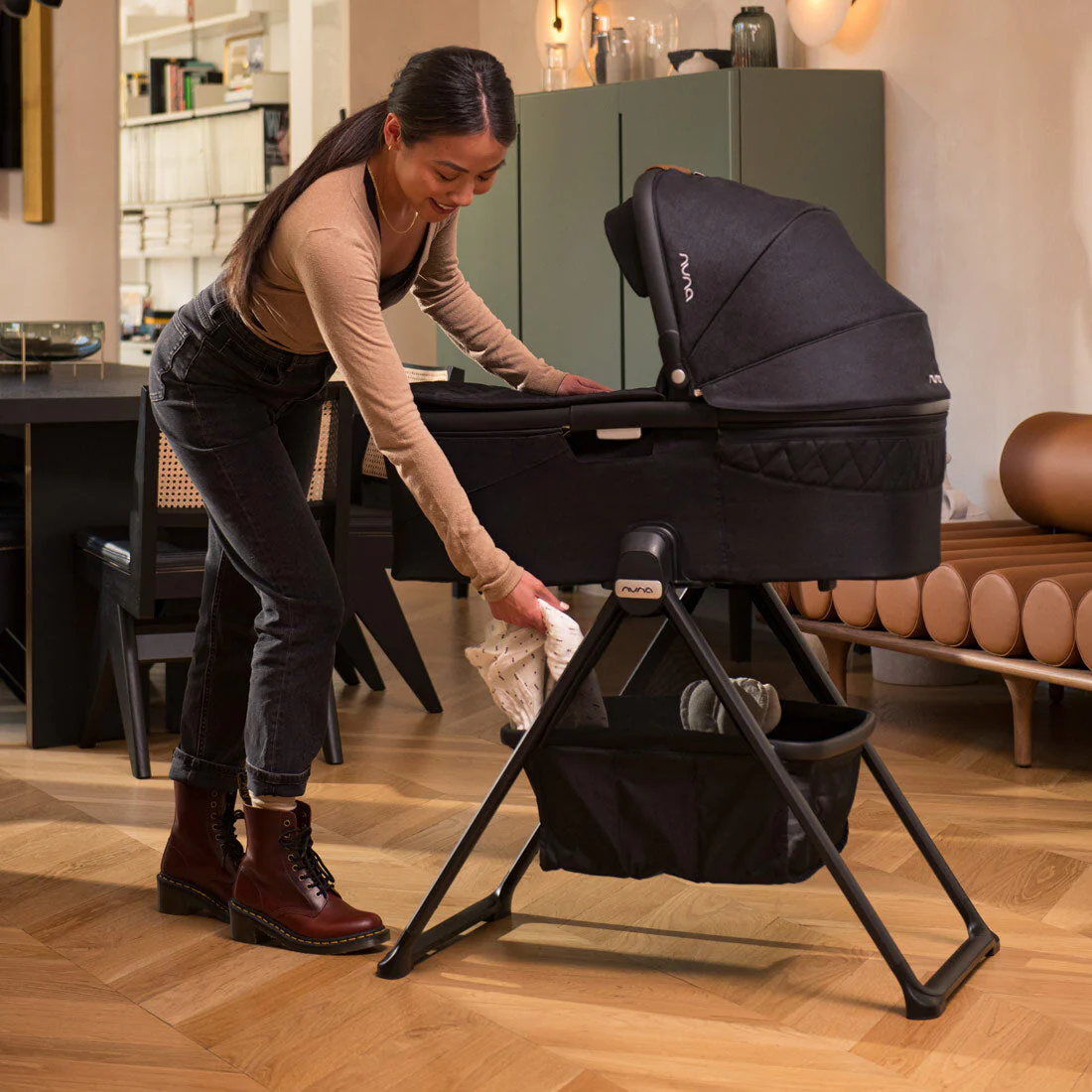 Nuna Demi Next Bassinet + Stand (1-3 weeks) - Image 52