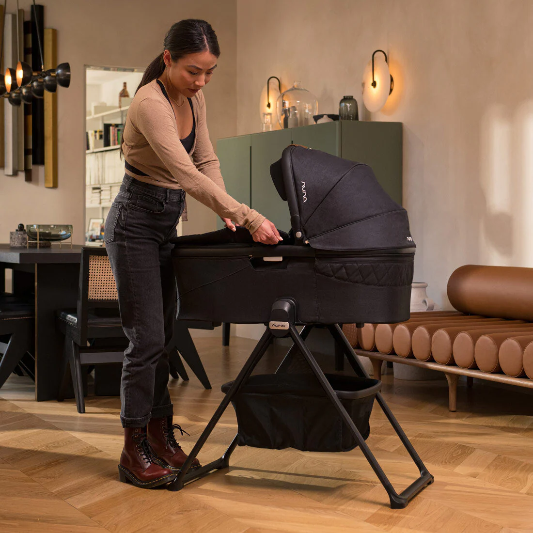 Nuna Demi Next Bassinet + Stand (1-3 weeks) - Image 53