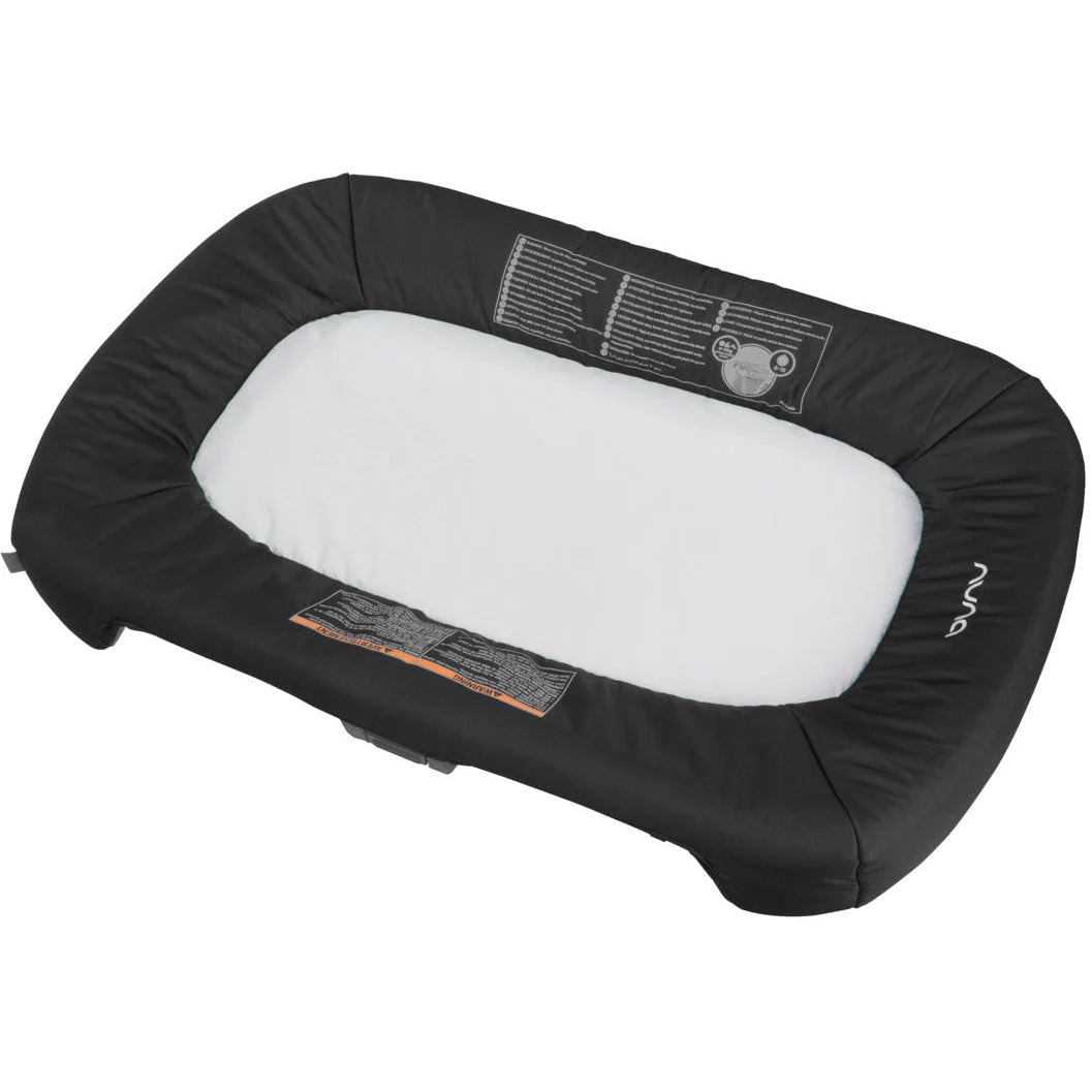 Nuna SENA Aire Changer